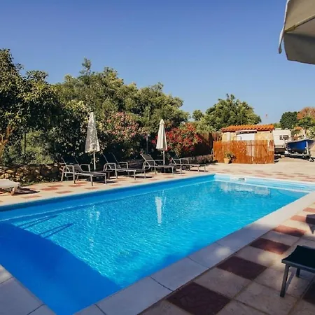 Orothea Sea View Retreat With Pool In Keri アパート