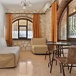 Apartmán Orothea Sea View Retreat With Pool In Keri