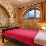 Orothea Sea View Retreat With Pool In Keri Apartmán *