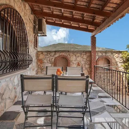 Orothea Sea View Retreat In Keri Lejlighed *